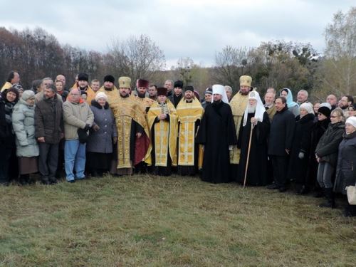 253-літній дерев’яний храм відбудовують у київському скансені.(ФОТО)